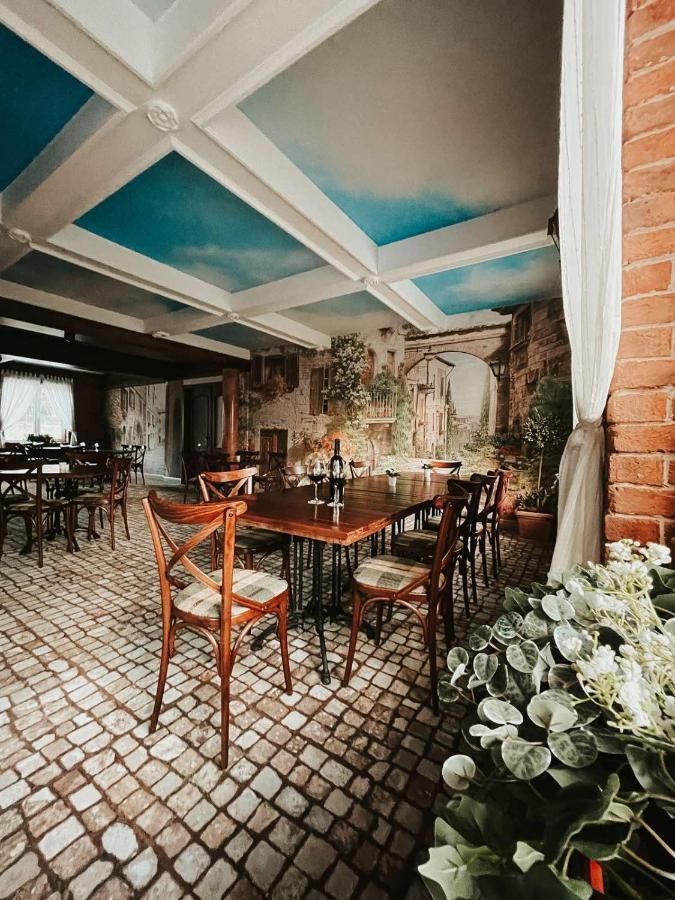 스파 호텔 드보렛사 벨린그래드 외부 사진 The interior of the restaurant