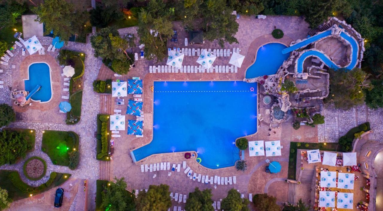 스파 호텔 드보렛사 벨린그래드 외부 사진 Aerial view of the resort