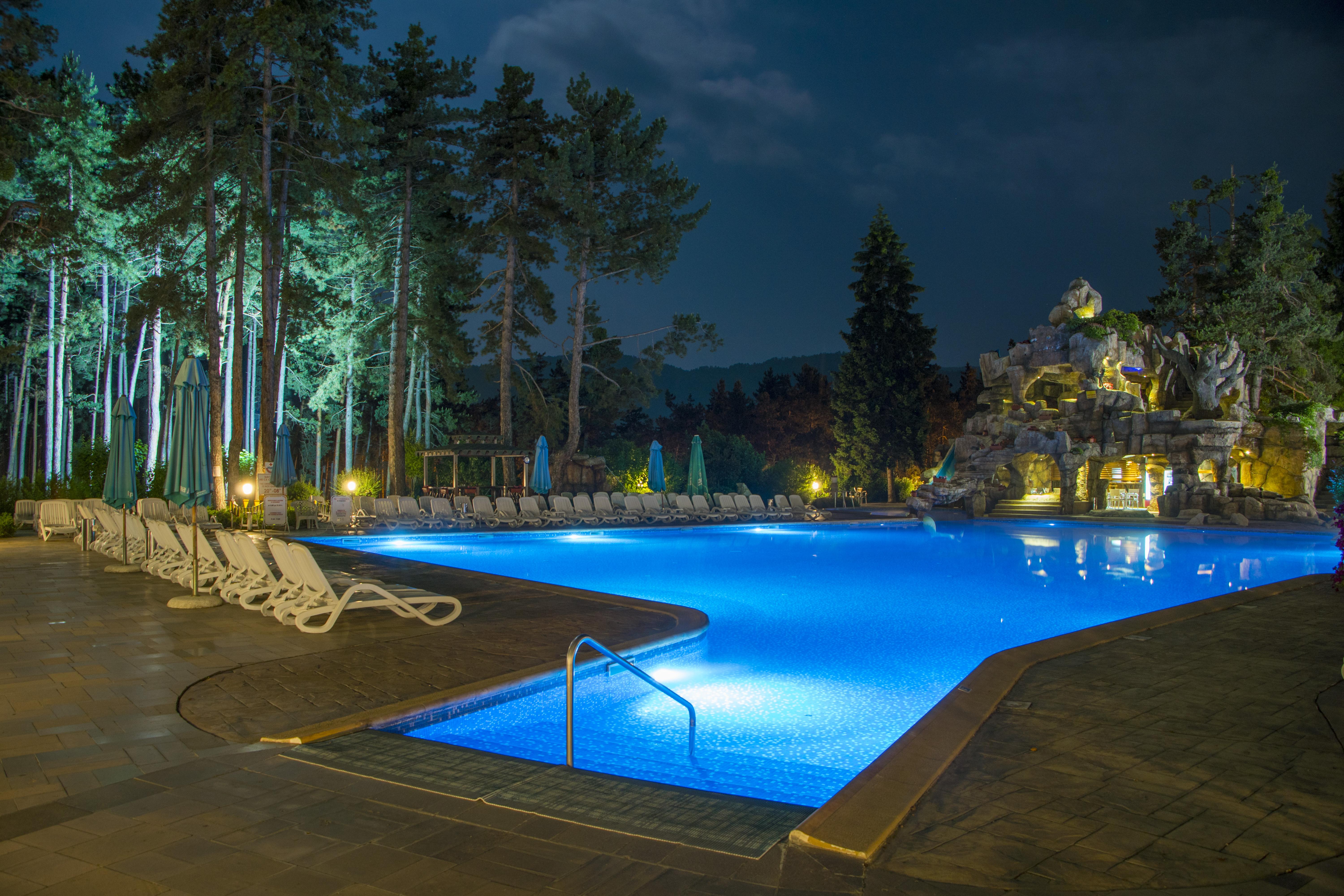 스파 호텔 드보렛사 벨린그래드 외부 사진 The pool at the Hotel